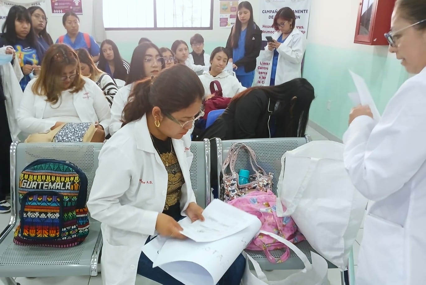 Facultades de Agrobiología y Ciencias de la Salud UATx refuerzan campaña de vacunación antirrábica 2025
